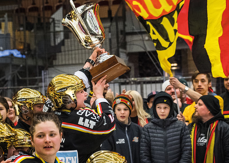 Firar guldet med fansen 2018-12