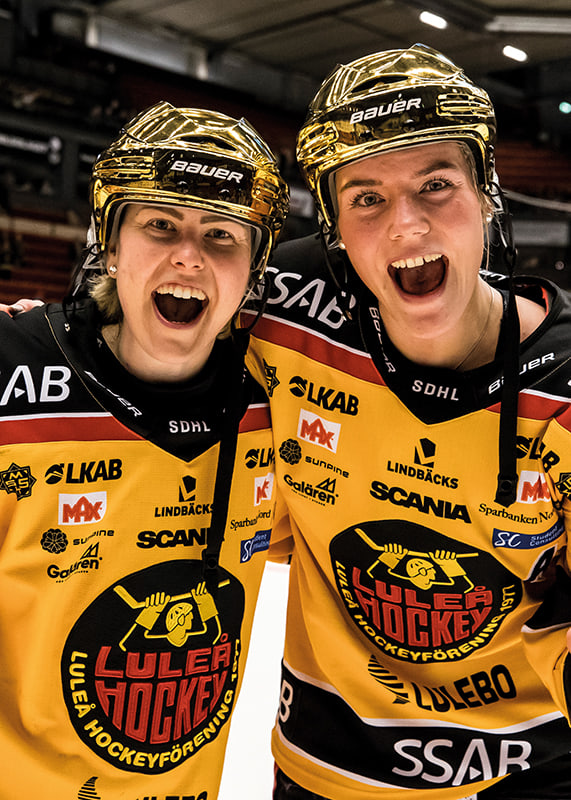 Noora Tulus Och Ronja Savolainen SM-Guld 2022 Luleå Hockey-12