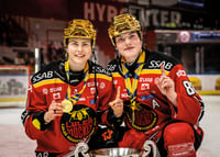 Noora Tulus Och Ronja Savolainen SM-Guld 2023 Luleå Hockey-3