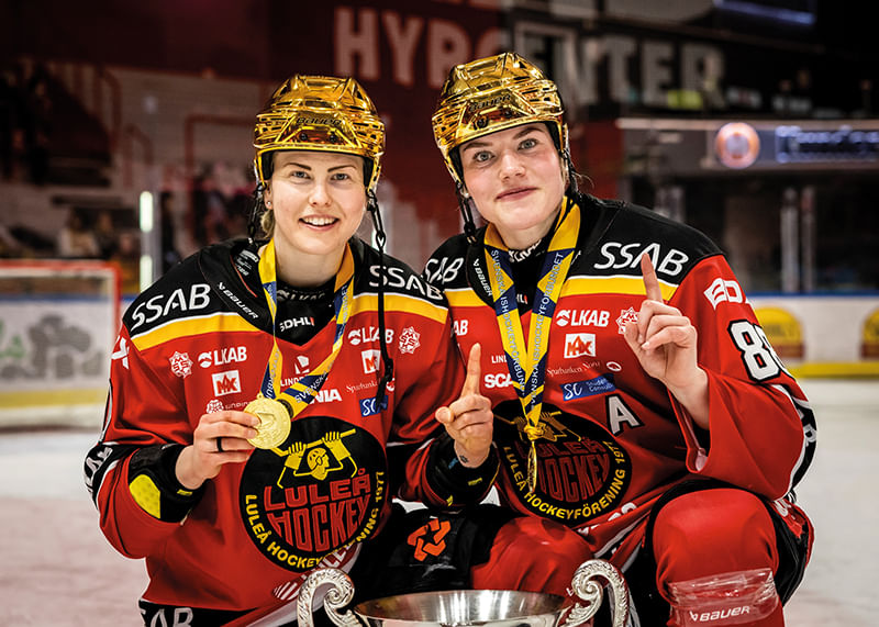 Noora Tulus Och Ronja Savolainen SM-Guld 2023 Luleå Hockey-12
