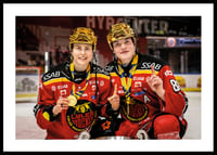 Noora Tulus Och Ronja Savolainen SM-Guld 2023 Luleå Hockey-0