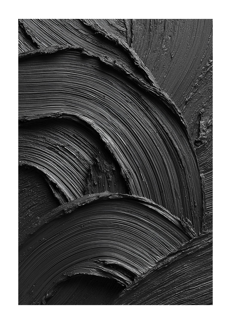 Tușele abstracte negre de pensulă formează un model ondulat și dramatic.-12
