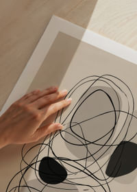 Liniile dinamice întâlnesc abstracția delicată într-un echilibru armonios.-5