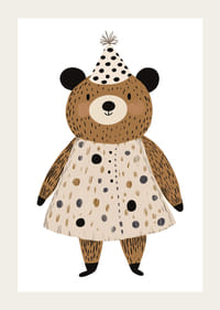 Onnellinen karhu juhlahatussaan levittää iloa ja leikkisyyttä.-3