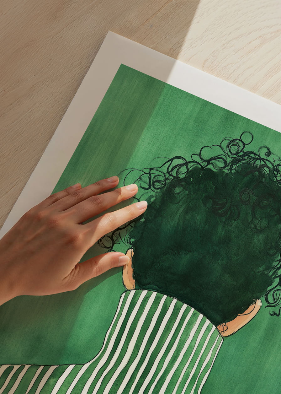 Une personne avec des lignes épurées sur un fond vert.-12