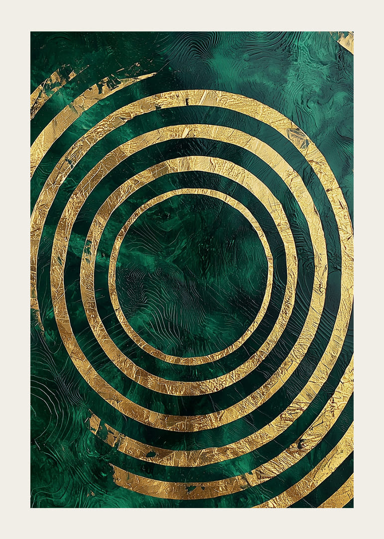 Zlaté kruhy sa víria na pozadí sýtozelenej tajomnosti.-12