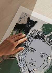 En drömlik illustration med en tankfull blick i grönt och blått.-9