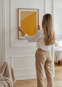 Poster cald și elegant, cu forme geometrice.-4