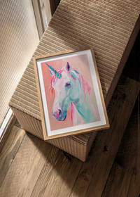 Un unicorn în tonuri pastelate răspândește o frumusețe magică.-4