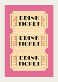 Tre elegante drinkbilletter på en lyserød baggrund.-3