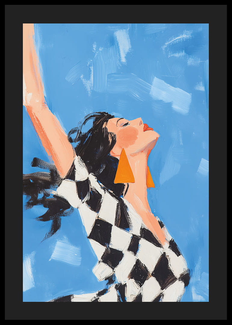 O femeie se întinde spre cer, simțind libertatea.-12