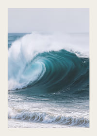 Un'onda potente catturata in un momento di perfetta armonia.-3