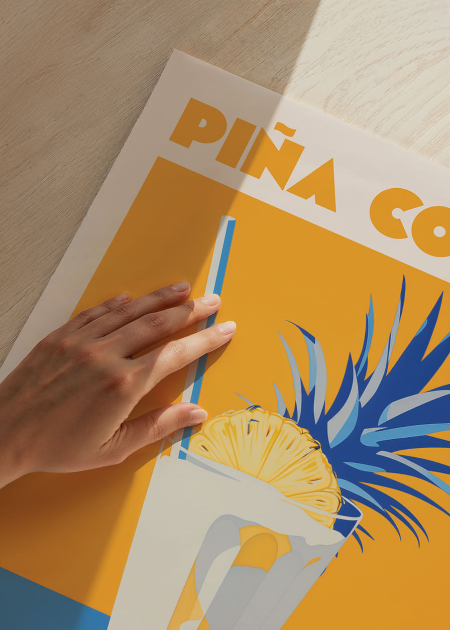 Een poster die zomerdromen vastlegt met een tropische Piña Colada.-12