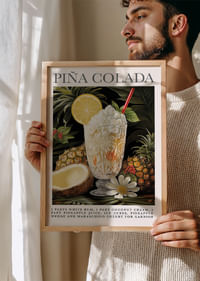 Marzycielska piña colada przywołująca na myśl tropiki.-2