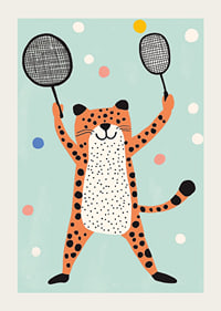 Ondeugende cheeta in vrolijk kleurenspel speelt met rackets.-3
