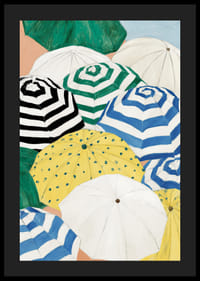 Fargerike parasoller skaper et lekent sommerlandskap.-4