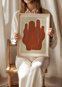 Organic shapes in earthy tones create calm and balance.-8
