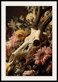 Dramatiška kaukolės ir gėlių harmonija.-2