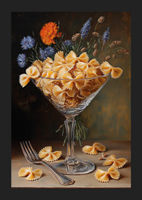 Pasta romance in an elegant glass creates a warm style.-5