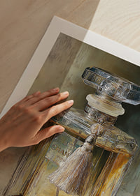 Elegance in a bottle, radiant like a timeless jewel.-9