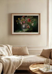 Flowers in a mirror vase that spread magic and elegance.-8