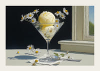 IJsbekers met ijs en madeliefjes schitteren in het zonlicht.-3