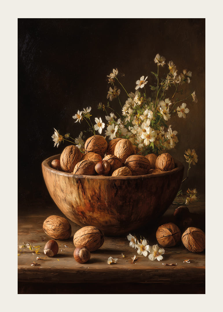 Hyggeligt stilleben med nødder og blomster i en varm træskål.-12