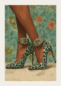 Een elegante combinatie van luipaardprint en bloemenachtergrond.-3