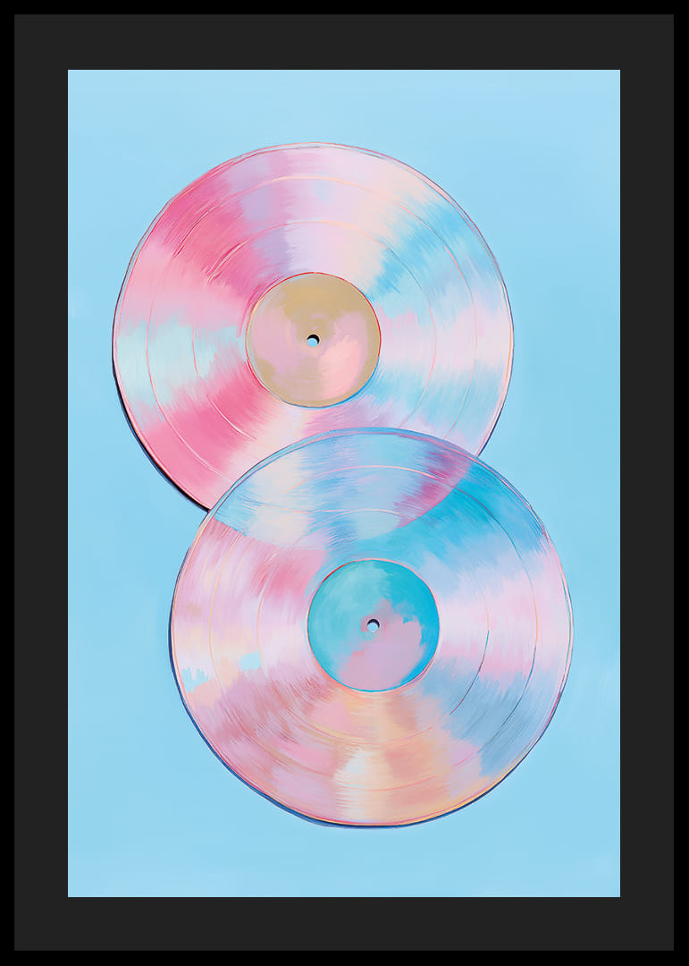 Twee glinsterende vinylplaten in pasteltinten tegen een blauwe achtergrond.-12