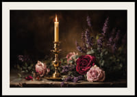 Blød, blomstret tusmørke med et tændt stearinlys.-2