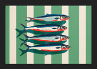Las sardinas de colores se disponen en perfecta simetría.-5