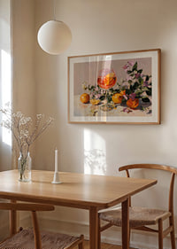 Ett glas fyllt med citrus och blommor skapar livfullhet och elegans.-8