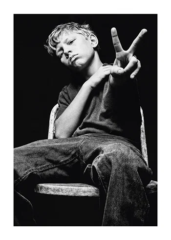 Poster Born To Believe