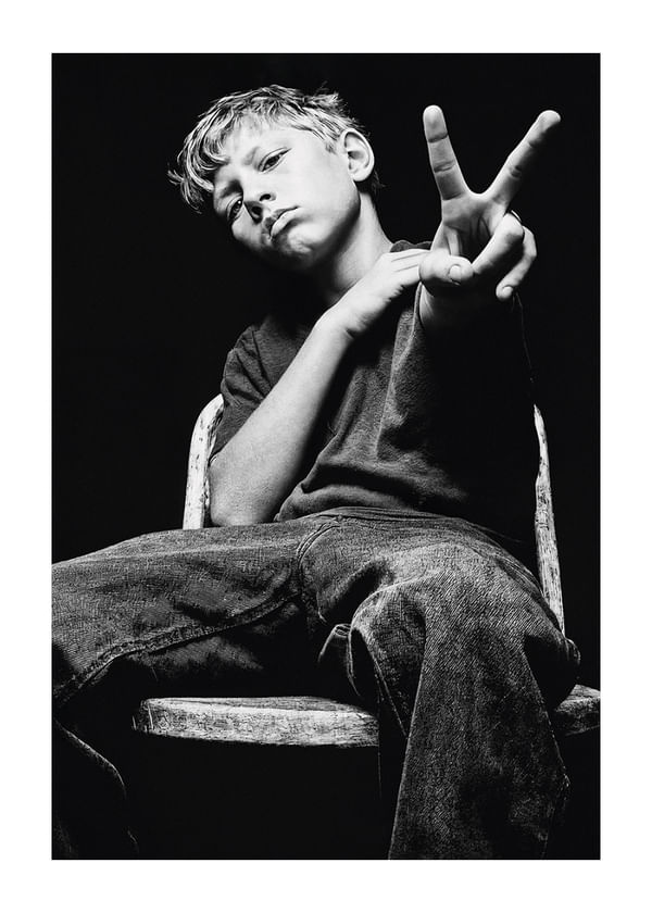 Poster Born To Believe
