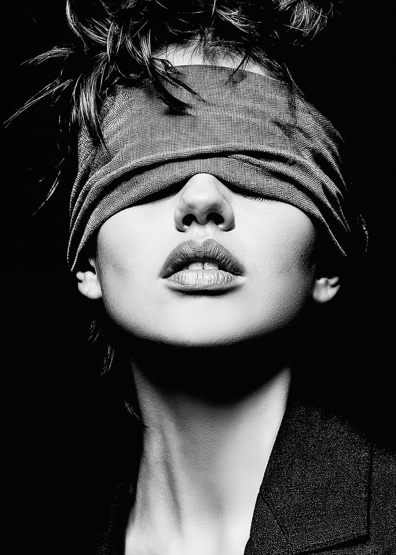 Blindfolded Affiche Mode Gallerix fr gallerix