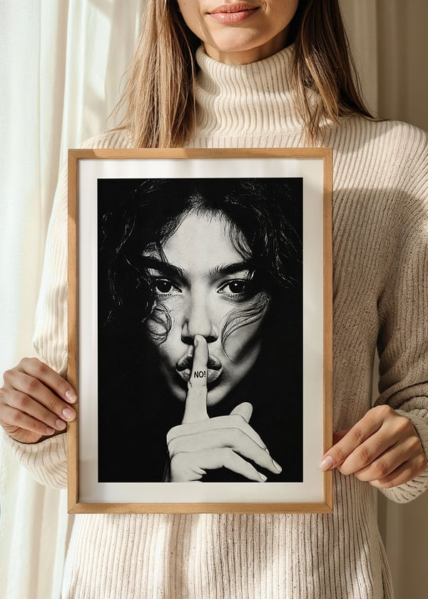 Juliste Silence Speaks crossfade