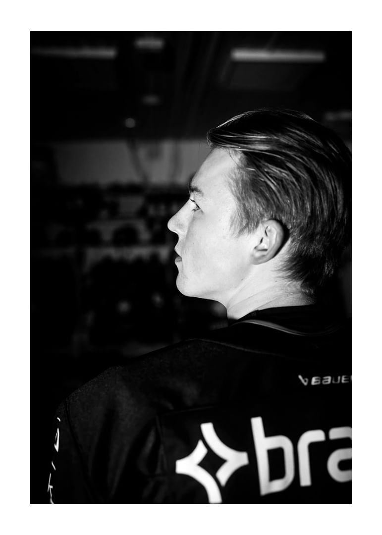 Petter Vesterheim #13 Malmö Redhawks B&W 2025/2026-12