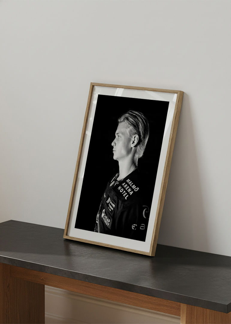 Joona Ikonen #32 Malmö Redhawks B&W 2025/2026-12