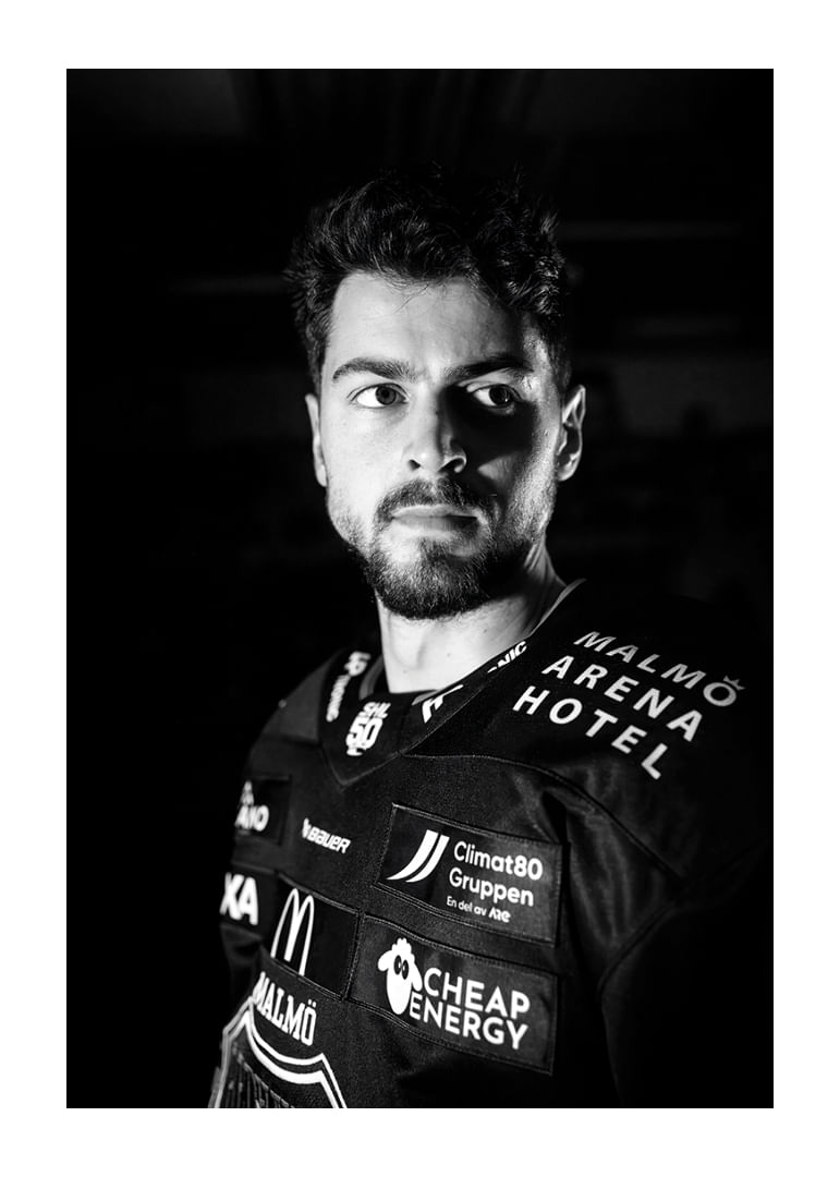 Seth Barton #49 Malmö Redhawks B&W 2025/2026-12