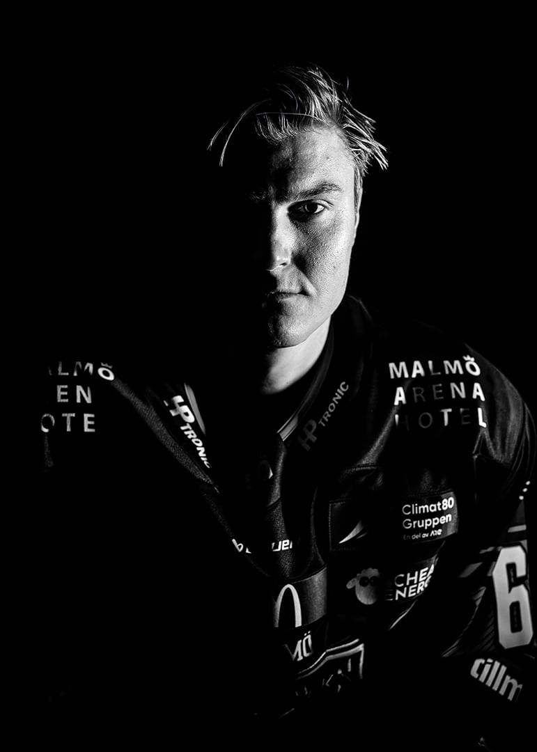 Fredrik Händemark #63 Malmö Redhawks B&W 2025/2026-12