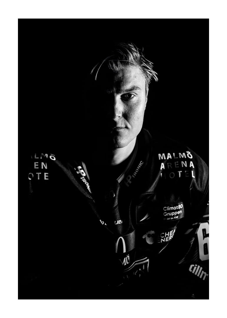 Fredrik Händemark #63 Malmö Redhawks B&W 2025/2026-12