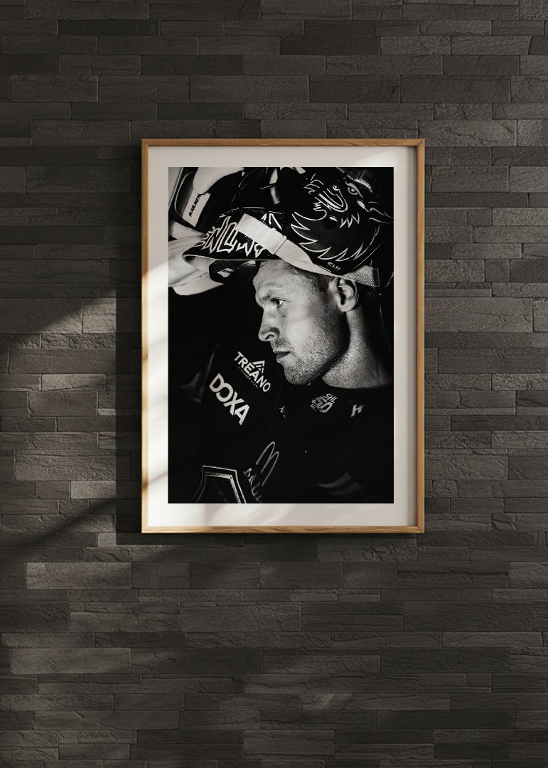 Daniel Marmenlind #72 Malmö Redhawks B&W 2025/2026-12