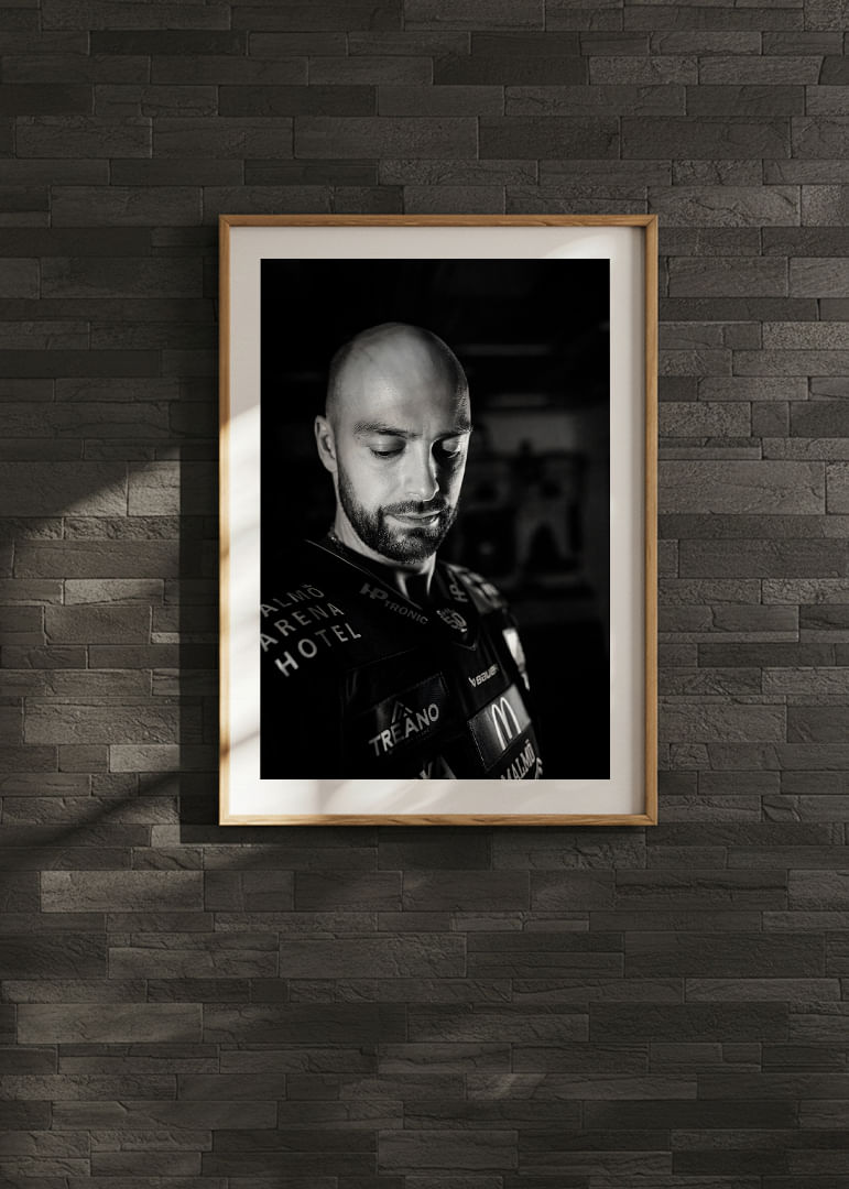 Robin Hanzl #78 Malmö Redhawks B&W 2025/2026-12