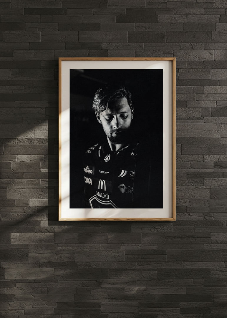 Carl Persson #95 Malmö Redhawks B&W 2025/2026-12