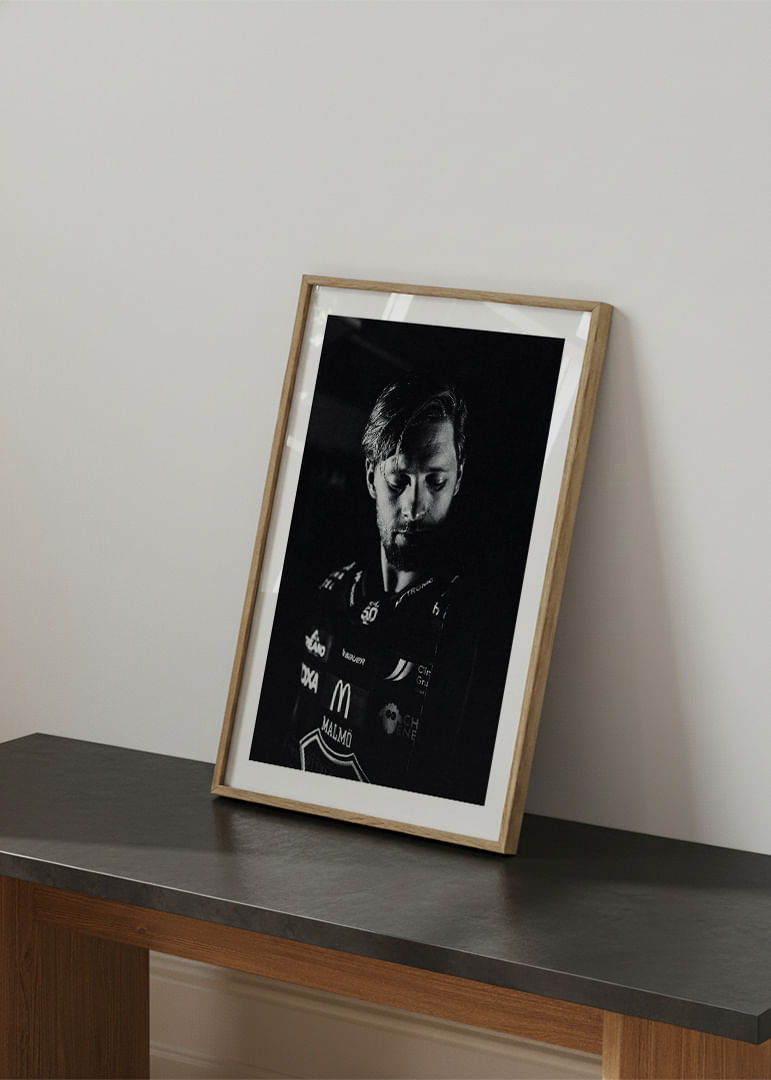 Carl Persson #95 Malmö Redhawks B&W 2025/2026-12