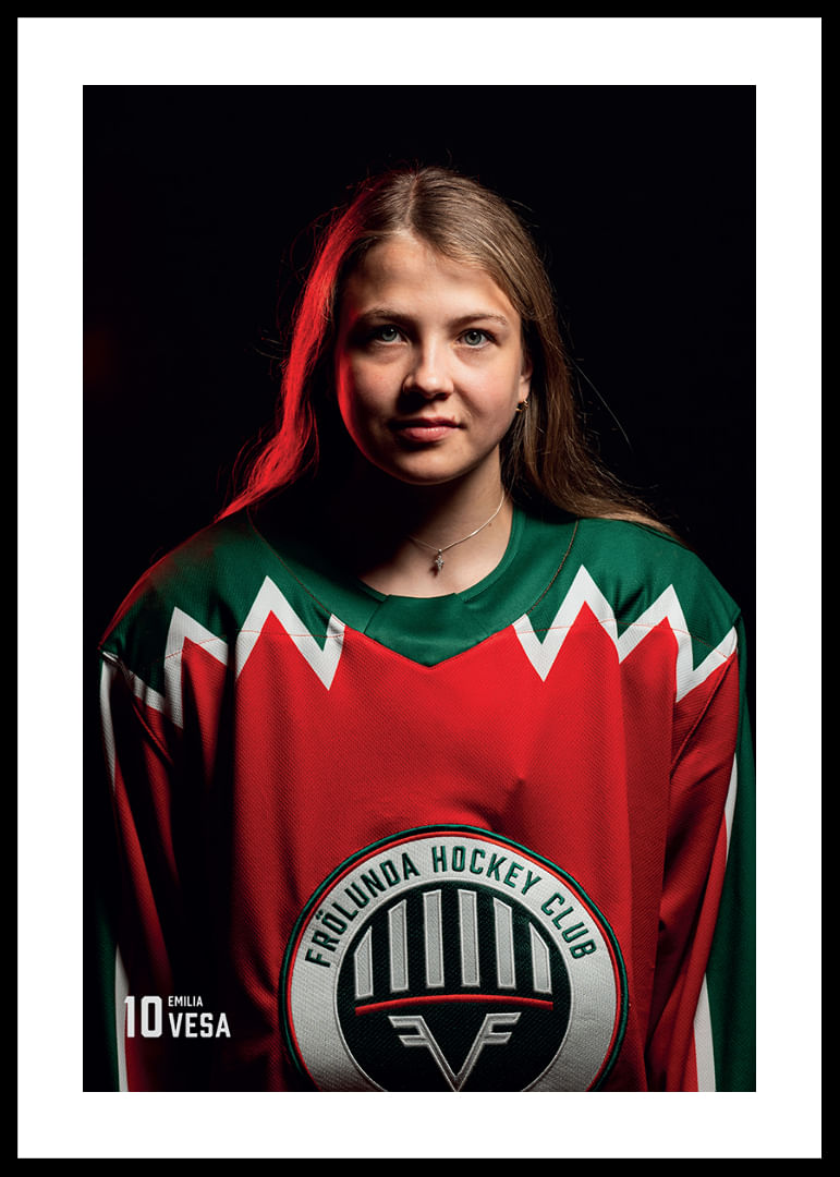 Emilia Vesa #10 Frölunda HC 2025/2026-12