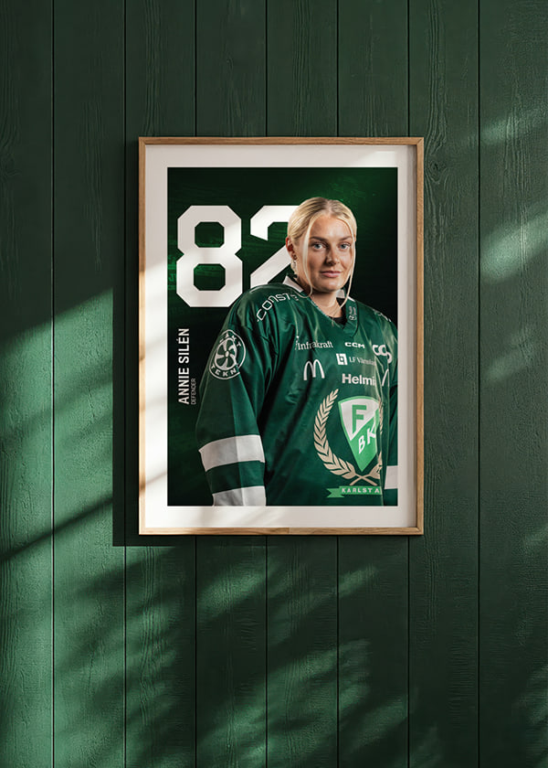 Poster Annie Silén #82 Färjestad BK 2025/2026 crossfade