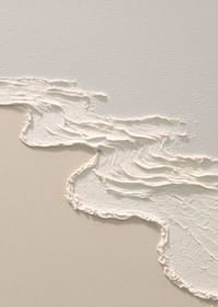 Eleganckie połączenie faktury i spokoju-3