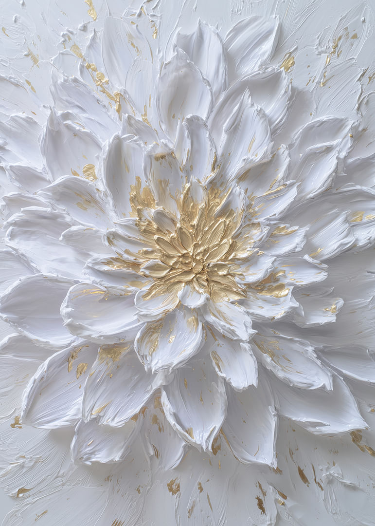 Witte bloem met gouden details die elegantie uitstralen-12