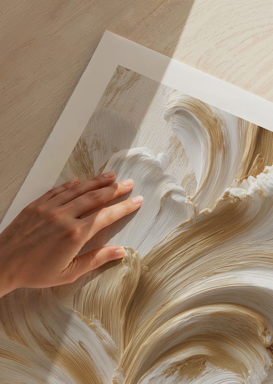 Golf van gouden penseelstreken in elegante beweging-12